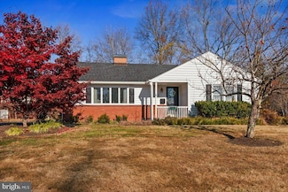 52 Lafayette St, Hopewell, NJ 08525