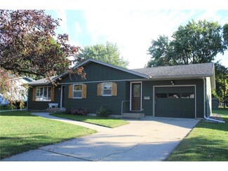208 Inner Dr, Montgomery, MN 56069