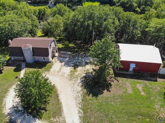 678 N 1483 Rd, Lawrence, KS 66049