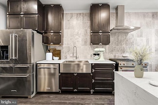 625 Slaters Ln Unit G4, Alexandria, VA 22314