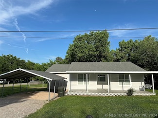 1119 W 18th St, Sulphur, OK 73086