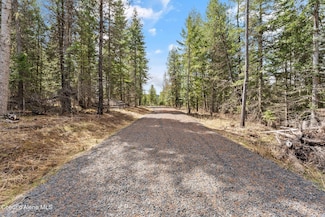 135 Daisy Ln, St. Maries, ID 83861
