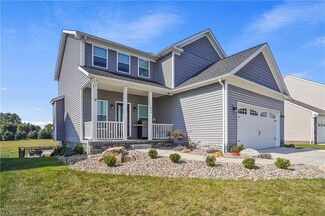 924 Stonewater Dr, Kent, OH 44240