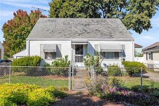 84 Farrell St, Pawtucket, RI 02861