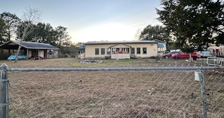 93 N Raphael Rd, Defuniak Springs, FL 32433