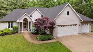 8883 Dixie Hwy, Birch Run, MI 48415