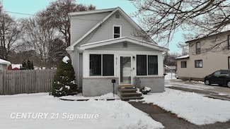 617 Center St, Clio, MI 48420