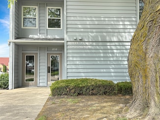232 S Dewey St Unit 108, Fairmont, MN 56031