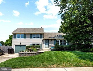 324 Tenby Chase Dr, Delran, NJ 08075