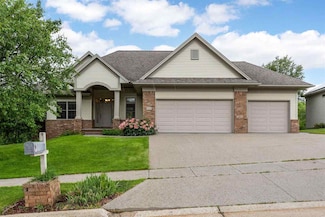 959 Tamarack Trail, Iowa City, IA 52245