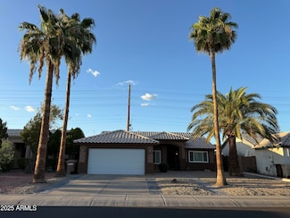 8634 W Dahlia Dr, Peoria, AZ 85381