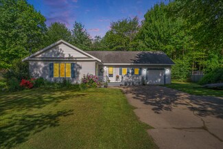 6427 Henry St, Norton Shores, MI 49441