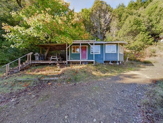 4444 Panther Gap Rd, Honeydew, CA 95545
