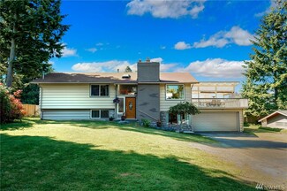 251 SW 183rd St, Normandy Park, WA 98166