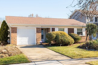 6915 Red Bud Ln, Woodridge, IL 60517
