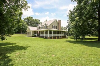4625 Matthews Rd, Cedar Hill, TN 37032