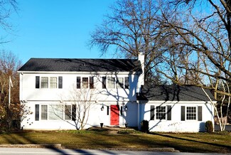 7925 Clarendon Hills Rd, Willowbrook, IL 60527