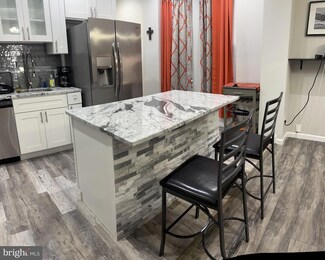 1452 W Sparks St, Philadelphia, PA 19141