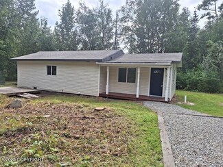 3860 N Red Fox Cir, Wasilla, AK 99654