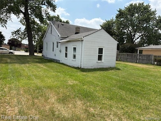 5873 Elmgrove Ave, Warren, MI 48092
