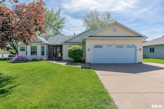 901 E 6th St, Coal Valley, IL 61240