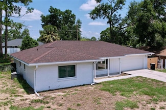 212 Overlook Dr, Winter Haven, FL 33884
