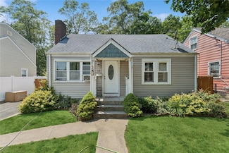 23 Wagner Ave, Roosevelt, NY 11575