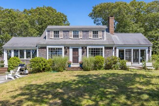 39 Harbor Rd, Harwich Port, MA 02646