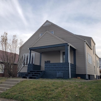 1307 9th St, Moundsville, WV 26041
