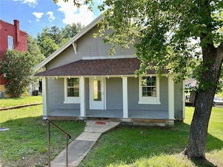706 Sanders Ave, Poplar Bluff, MO 63901