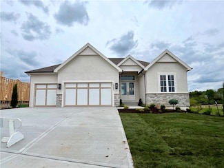 10783 S Shady Bend Rd, Olathe, KS 66061