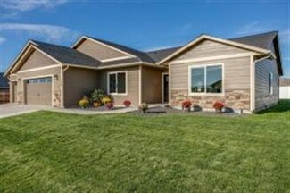 154 Sun Valley Dr, Wenatchee, WA 98801