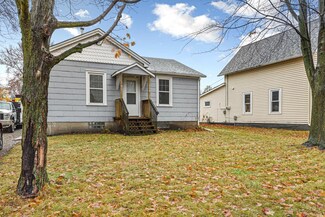 134 3rd St SE, Blooming Prairie, MN 55917