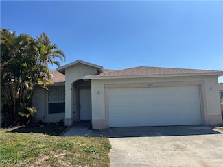 2121 Snead Dr, Lehigh Acres, FL 33973