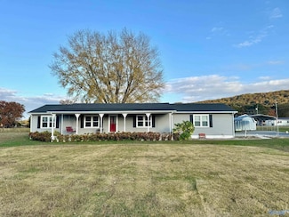 64 N Robinson Rd, Hartselle, AL 35640