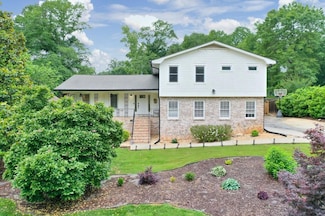 281 Lakeshore Dr NE, Marietta, GA 30067