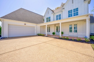 1373 Belfair Dr, Collierville, TN 38017