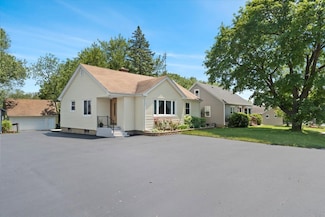 1033 Osmond Ave, Antioch, IL 60002
