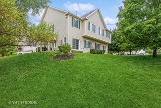 615 Foxridge Dr Unit 32C, Fox Lake, IL 60020