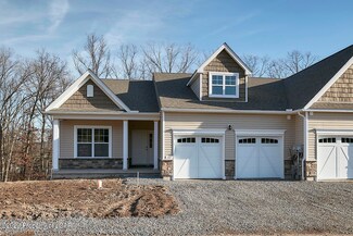 43 Reserve Dr, Drums, PA 18222