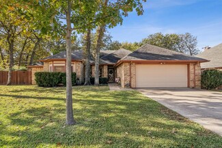 6008 Green Forest Ct, Arlington, TX 76001