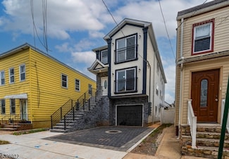 840 Martin St, Elizabeth, NJ 07201