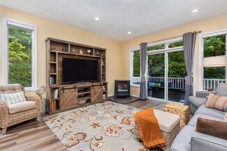 714 Sherwood Forest Ln, Saugus, MA 01906