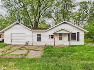 29 E Pine St, Anderson, IN 46012