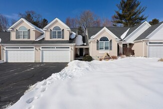 74 Hillview Ln Unit 74, Whitinsville, MA 01588