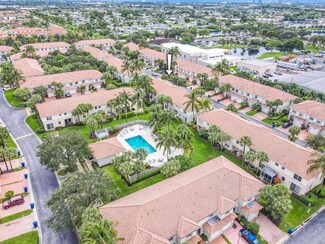6112 Seminole Gardens Cir, Riviera Beach, FL 33418