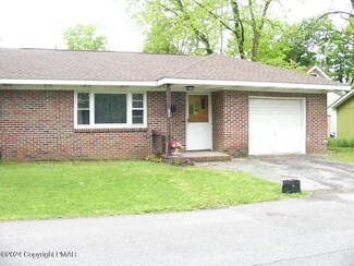 850 Church St, Stroudsburg, PA 18360