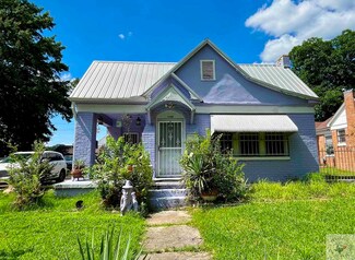 1708 W 18th St, Texarkana, TX 75501