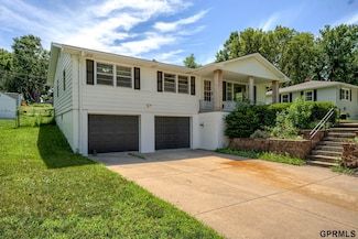 4509 Ridgeway Rd, Omaha, NE 68134
