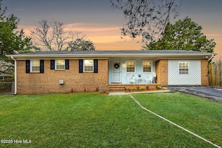 5012 Ilex Dr, Wilmington, NC 28412